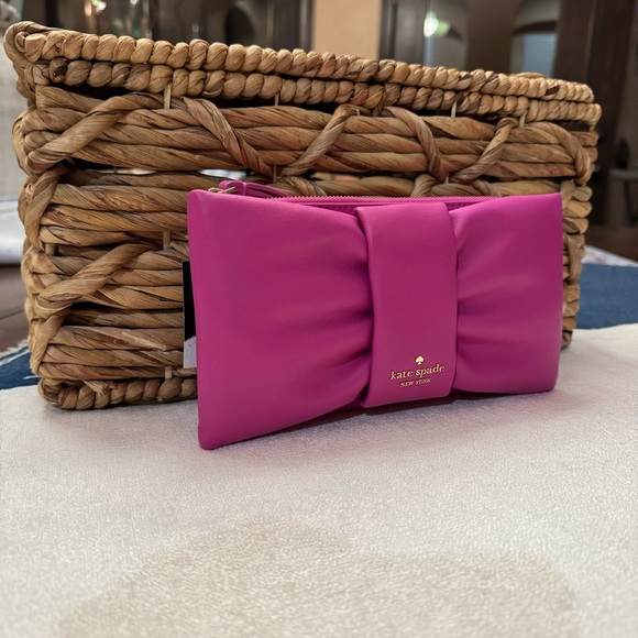kate spade Handbags - Lovely Kate Spade Millie Bow Wristlet NWT
